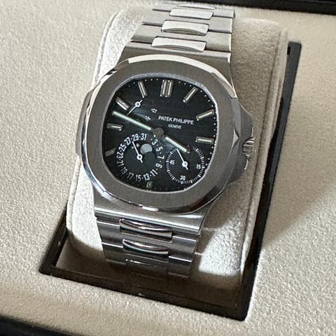 Patek Philippe Nautilus Nautilus Moon Phase 5712/1A-001