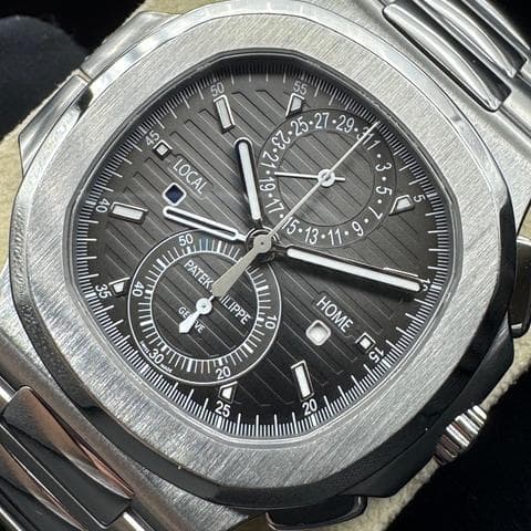 Patek Philippe Nautilus 5990/1A-001 5990/1A-001