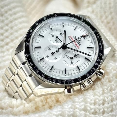 Omega Speedmaster Speedmaster Moonwatch White Dial 310.30.42.50.04.001