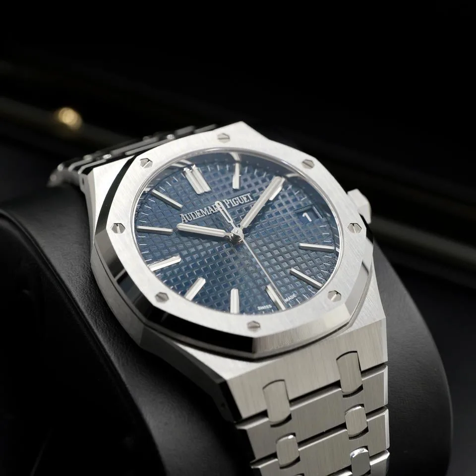 Audemars Piguet Royal Oak Royal Oak Selfwinding 50th Anniversary 15510ST.OO.1320ST.01 luxury watch