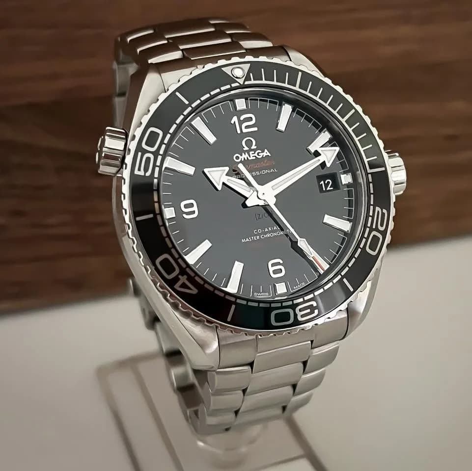 Omega Seamaster Planet Ocean Seamaster Planet Ocean 215.30.44.21.01.001 luxury watch