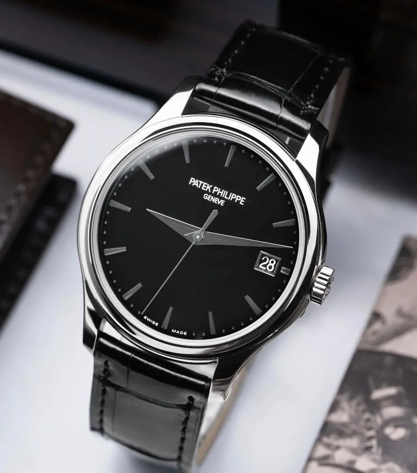 Patek Philippe Calatrava Calatrava 5227G-010 luxury watch