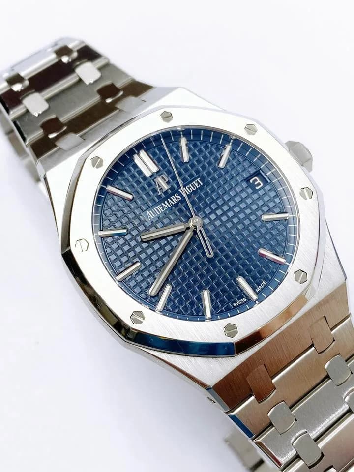Audemars Piguet Royal Oak Royal Oak 15500ST.OO.1220ST.01 luxury watch