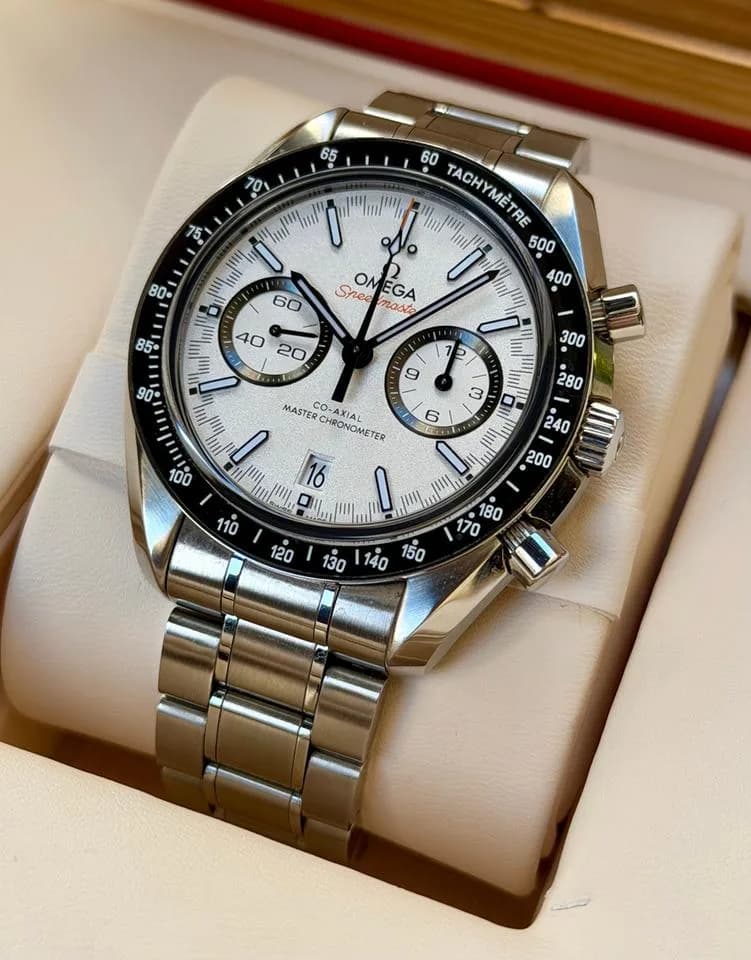 Omega Speedmaster Racing White Dial 329.30.44.51.04.001 luxury watch