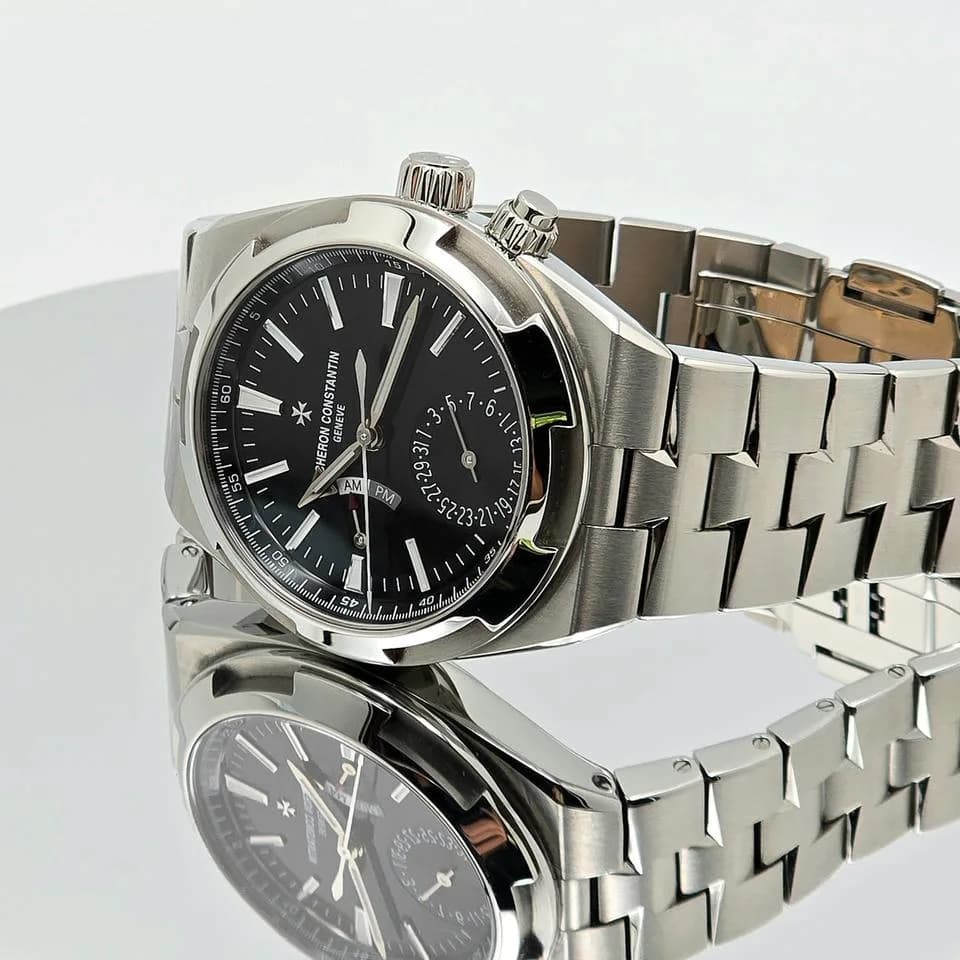 Vacheron Constantin Overseas Dual Time 7900V/110A-B546 luxury watch