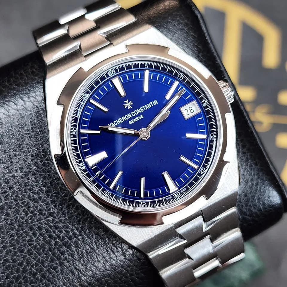 Vacheron Constantin Overseas Overseas 4500V/110A-B128 luxury watch